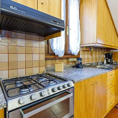 Apartment Raggi *